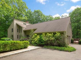 11 Walker Ln, Weston, CT 06883