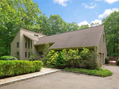 11 Walker Ln, Weston, CT, 06883