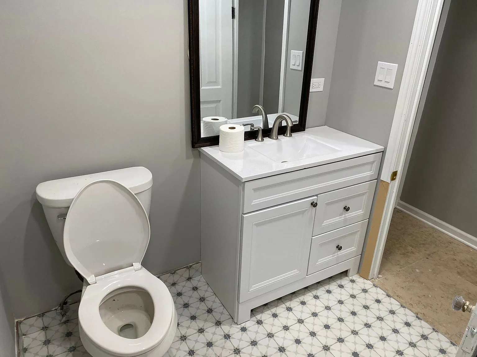 2 bed, 600 sqft, $1,900 — Photo 3