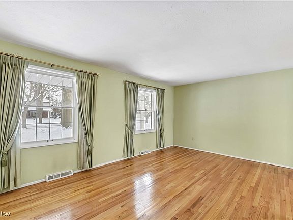 2nd image of 6352 Stafford Dr