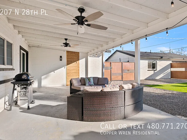 2207 N 28th Pl — Photo 37