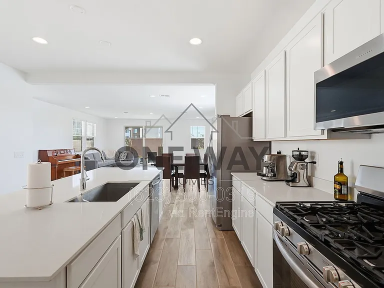 10204 E Ulysses Ave — Photo 30