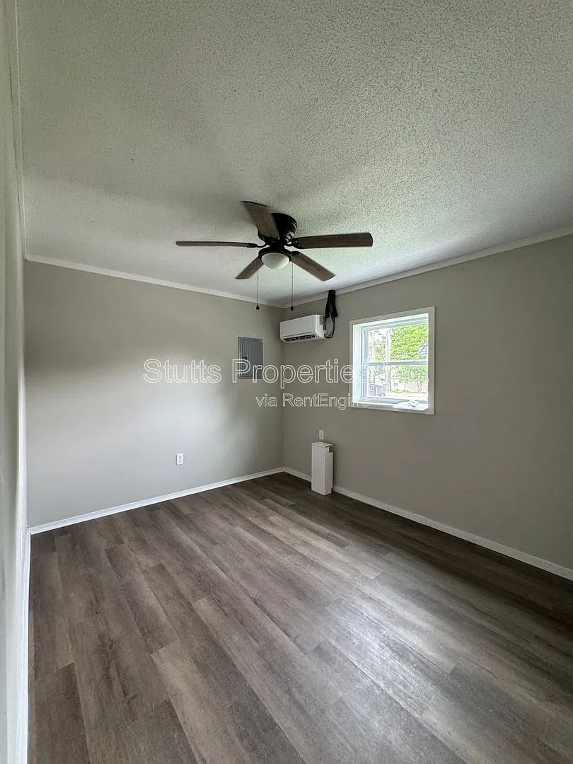 2 bed, 1.0 bath, $850 — Photo 4