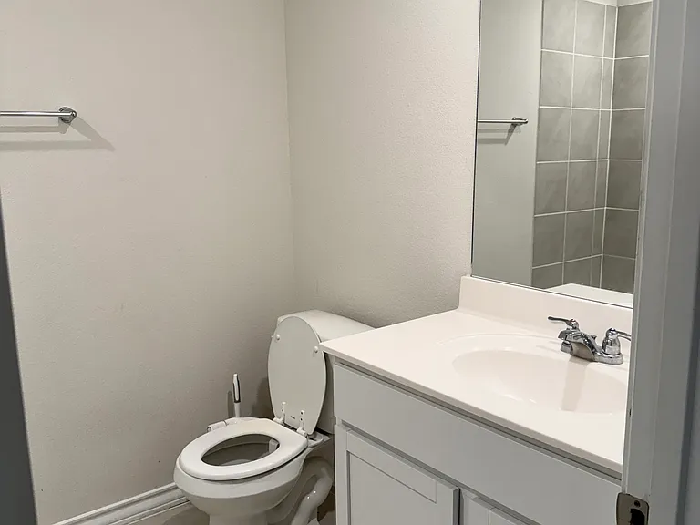 21230 Watercourse Way — Photo 15
