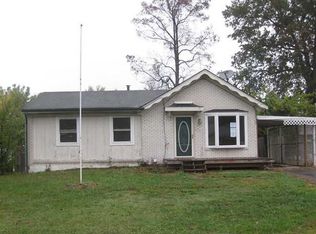 254 S Circlecrest Dr, Louisville, KY 40229