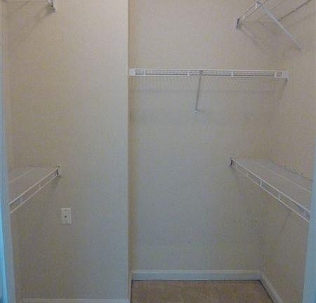 5th image of 5823 Pearson Ln