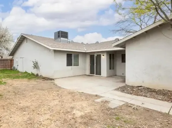 2233 Harvard Ave #101, Clovis, CA 93612