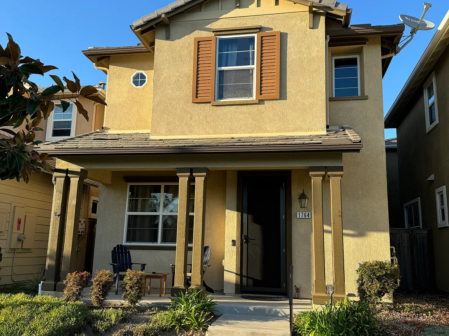 3 bed, 2.5 bath, 1974 sqft, $4,800 — Photo 1