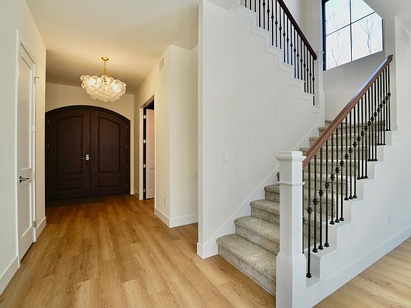 5th image of 14759 McGinty Rd W