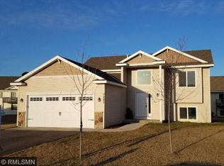 7285 NE Kittredge Cir NE, Circle Otsego, MN 55301