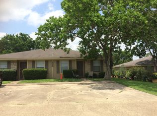 3611 Comanche Dr, Bryan, TX 77802