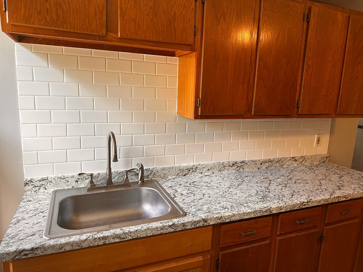 2 bed, 600 sqft, $1,850 — Photo 2