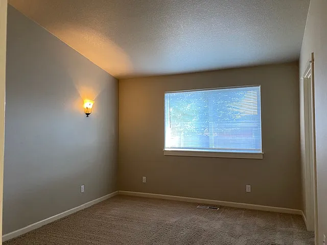 1836 Ash Creek Dr E — Photo 8