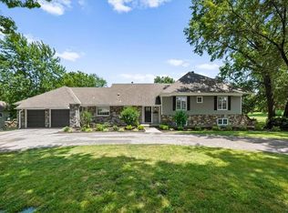 10229 Lee Blvd, Leawood, KS 66206