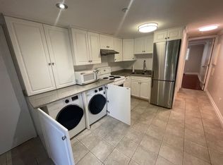 4585 Commercial St, Vancouver, BC V5N 4G8