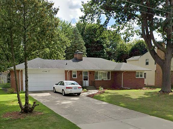 2nd image of 1748 Millbrook St SE