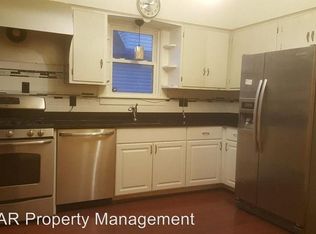 935 Bauer St, Hammond, IN 46320