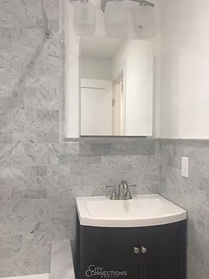 Rented by City Connections Realty | media 20