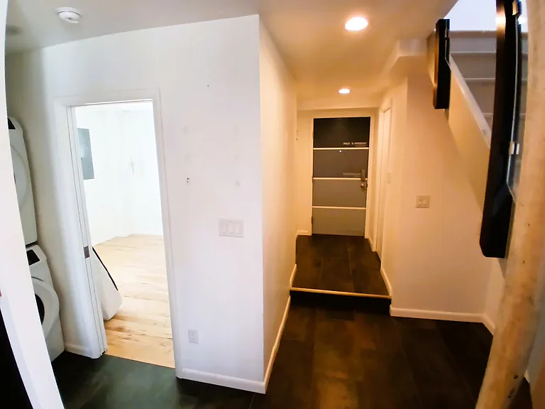 1 Hemstreet Ave — Photo 14