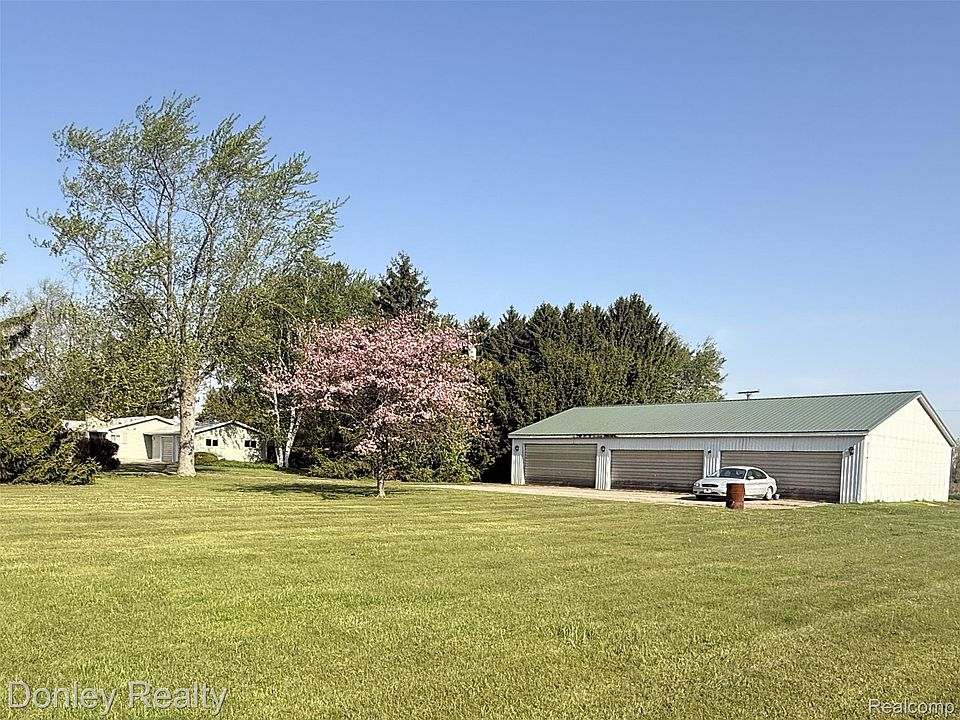 1st image of 2100 W Sanilac Rd