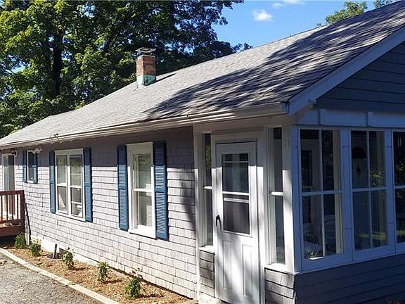 3rd image of 216 Locust Ave