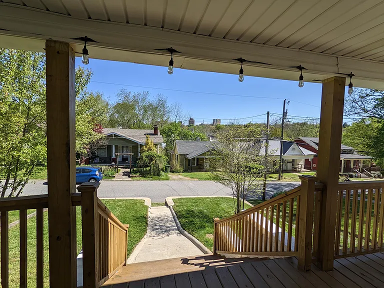 30 Woodrow Ave — Photo 29