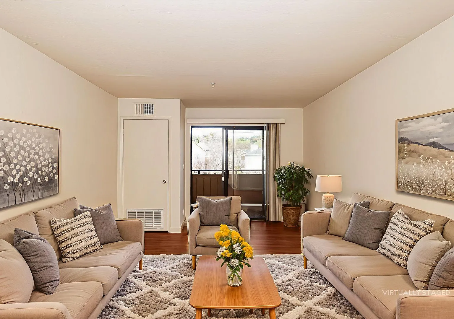 Le Boulevard Apartments — Photo 4