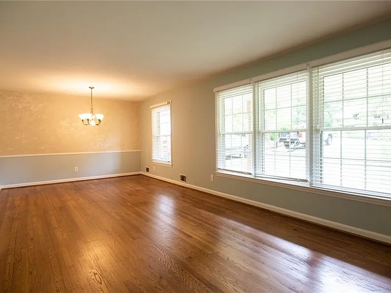 2852 Talisman Ct NE — Photo 14