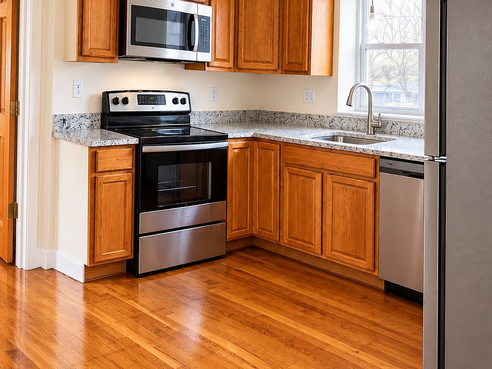 1st image of 9 Winchester Ct #3