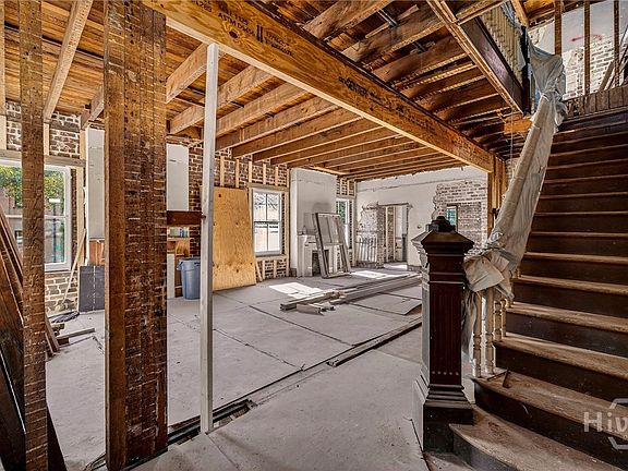 5th image of 127 E Gordon Street