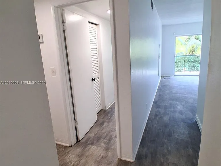 1450 NE 170th St #202 — Photo 7