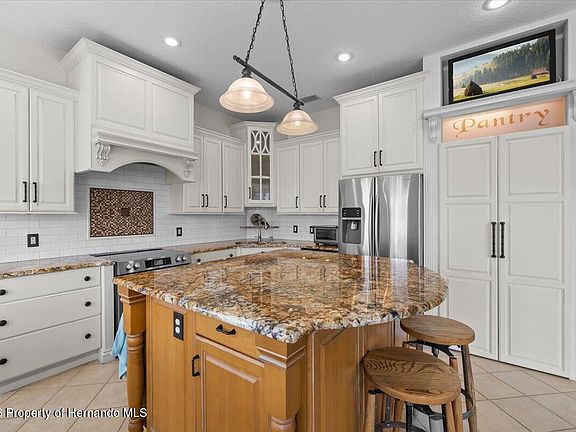 3rd image of 4270 Carlos Ct