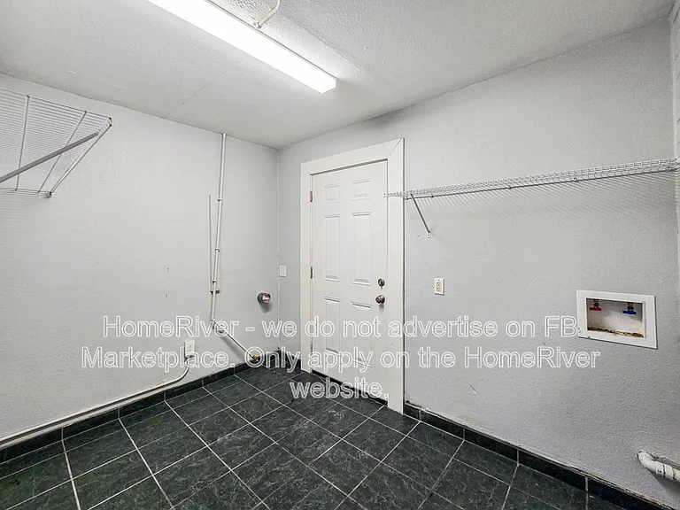 3129 W Montebello Ave — Photo 7