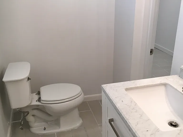 514 Morgan Ave N — Photo 23