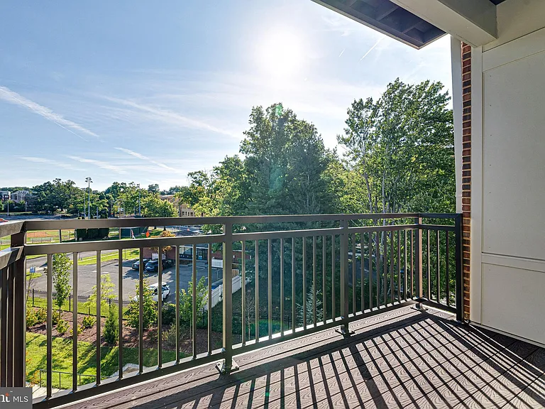 10755 Fairgrounds Dr #326 — Photo 20