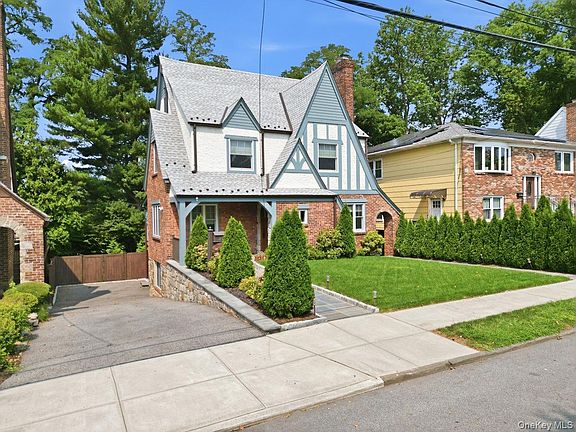 2nd image of 277 Devoe Avenue