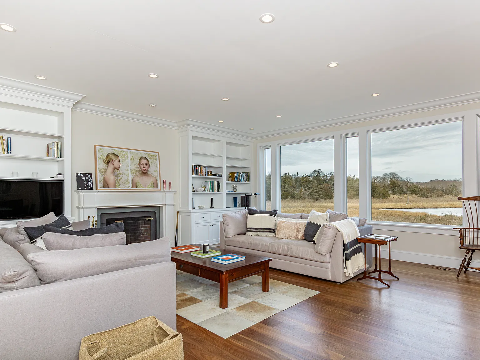Waterfront Home Overlooking Accabonac Harbor on a Full Acre — Photo 3
