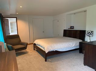 2446 Waiomao Rd, Honolulu, HI 96816