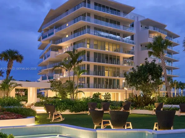 2221 SE 17th St #301, Fort Lauderdale, FL 33316