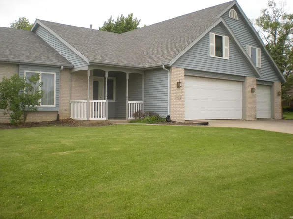 2924 Sioux Point, New Haven, IN 46774