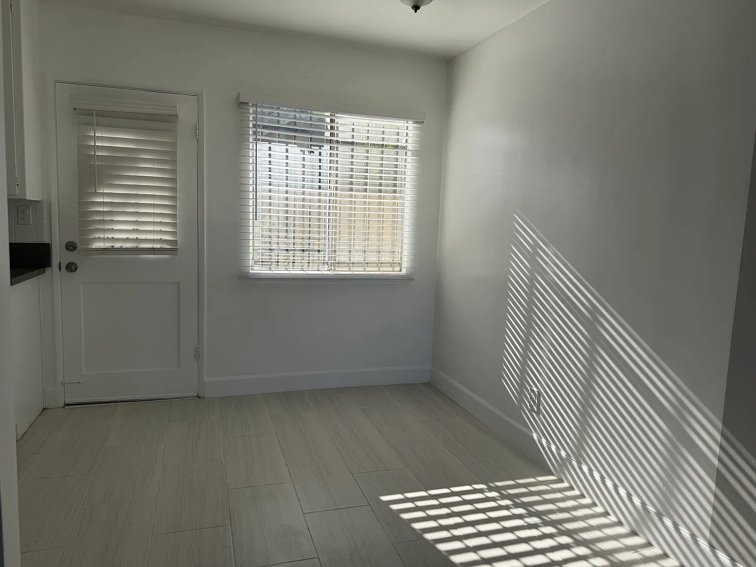1 bed, 587 sqft, $1,950 — Photo 3