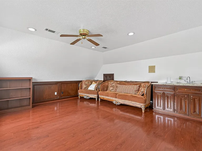 15106 Dawnbrook Dr — Photo 23