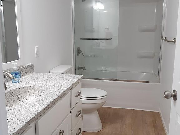 5th image of 27195 Circle Dr