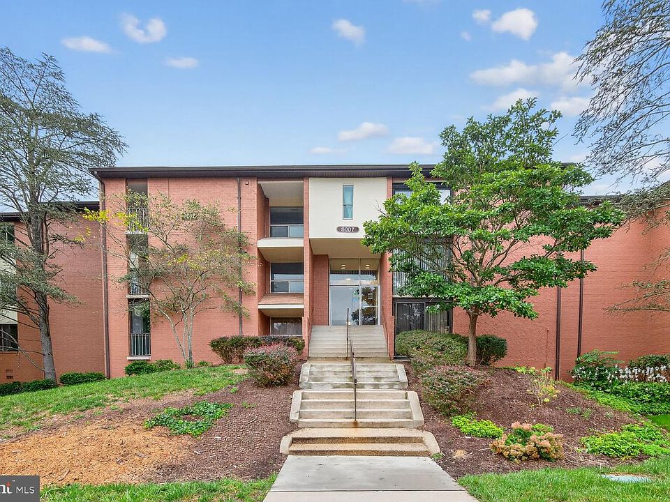 1st image of 8007 Mandan Rd APT 203