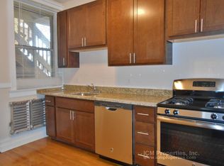 1609 W Berteau Ave #1C, Chicago, IL 60613