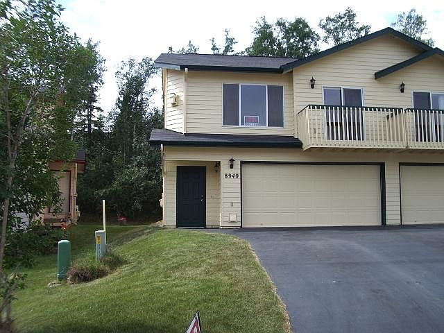 1st image of 8940 Northwood Park Cir