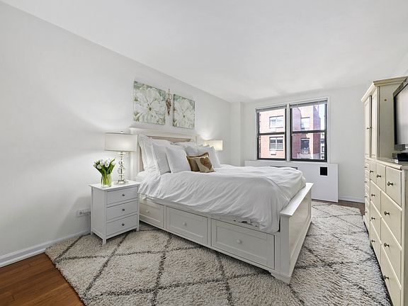 2nd image of 241 E 76th St APT 6C
