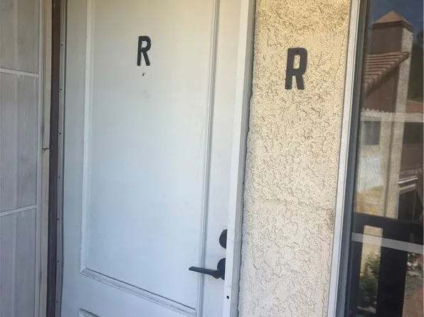 3860 W Jacinto View Rd APT R, Banning, CA 92220