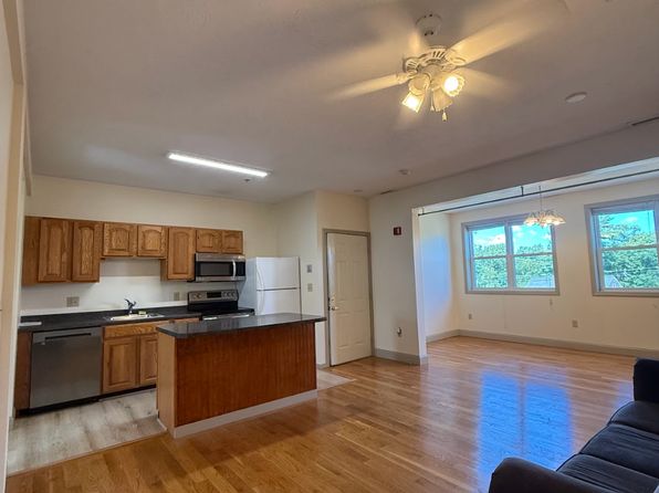 1479 Main St