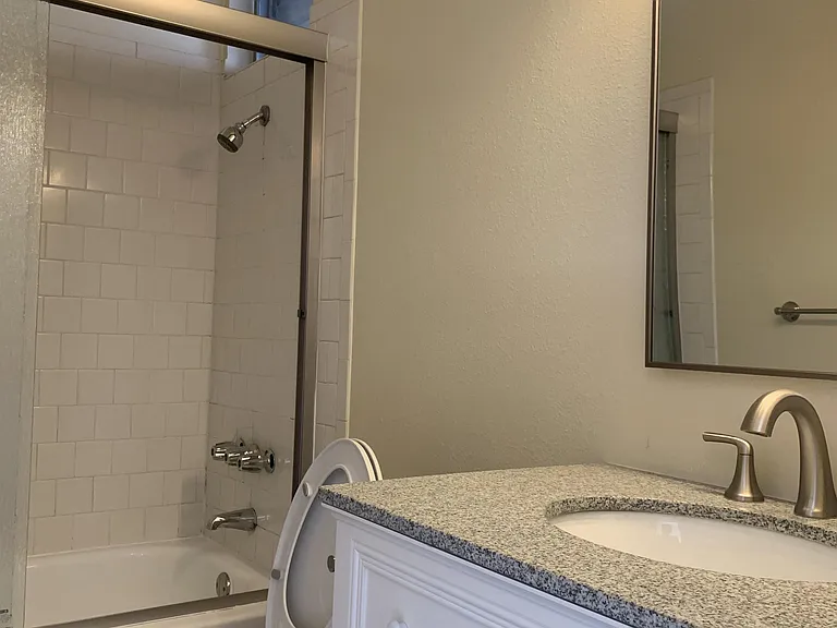 2813 Saint Paul Dr #3 — Photo 10